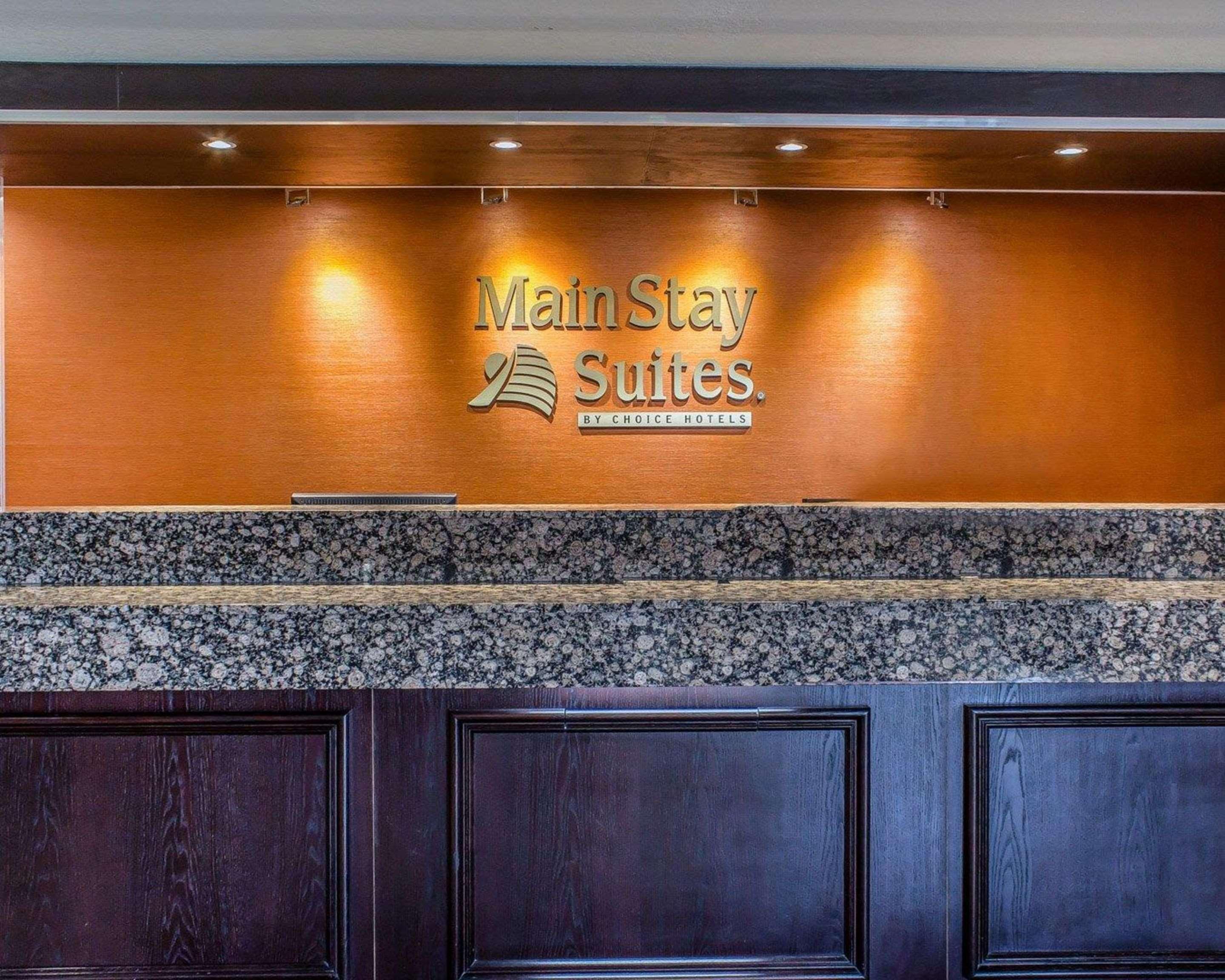 Mainstay - Iowa City Hotel